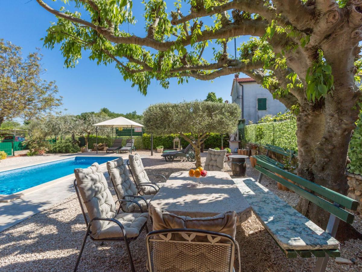Holiday Home Villa Lucky By Interhome Brtonigla Exterior foto