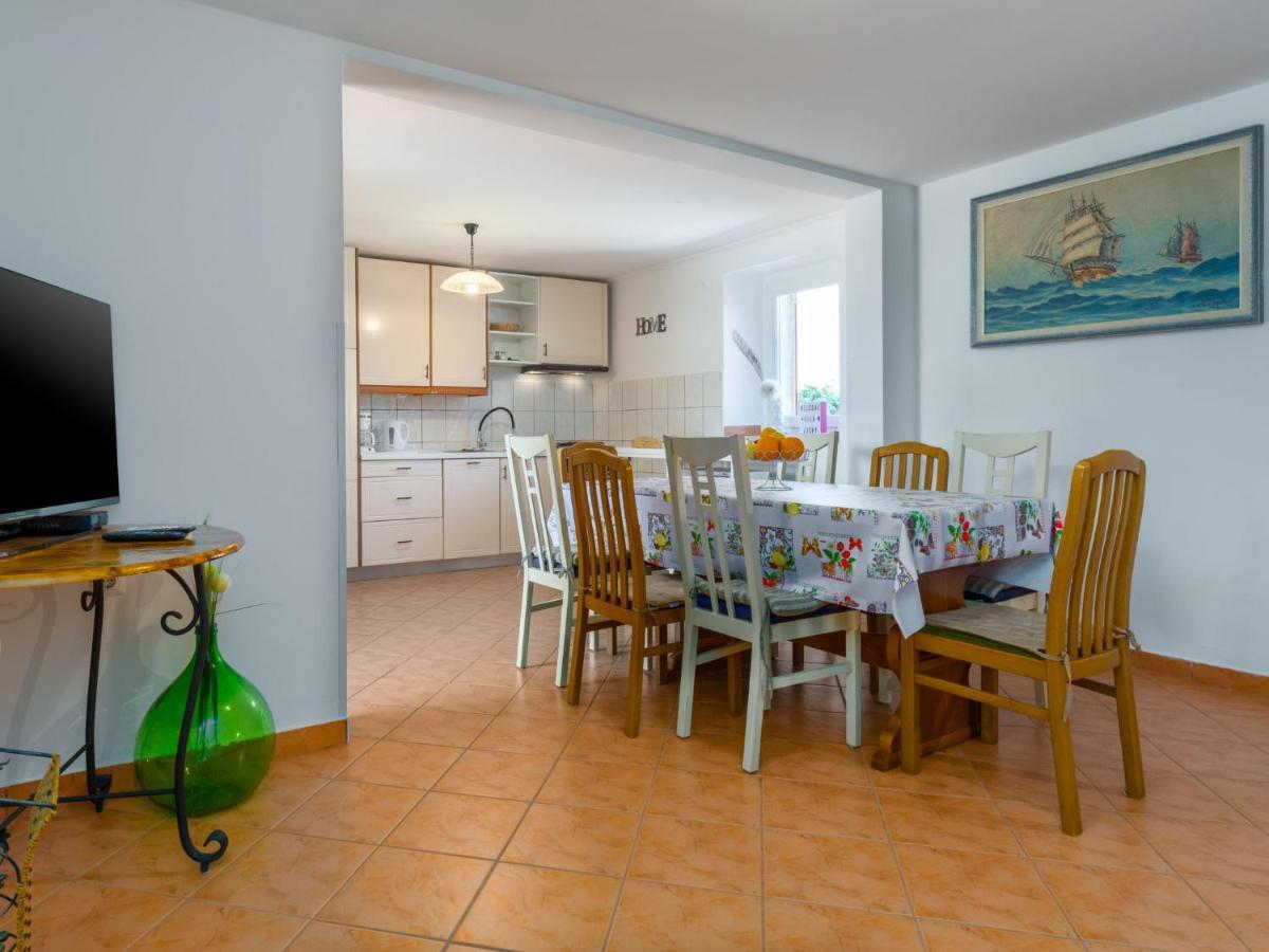 Holiday Home Villa Lucky By Interhome Brtonigla Exterior foto